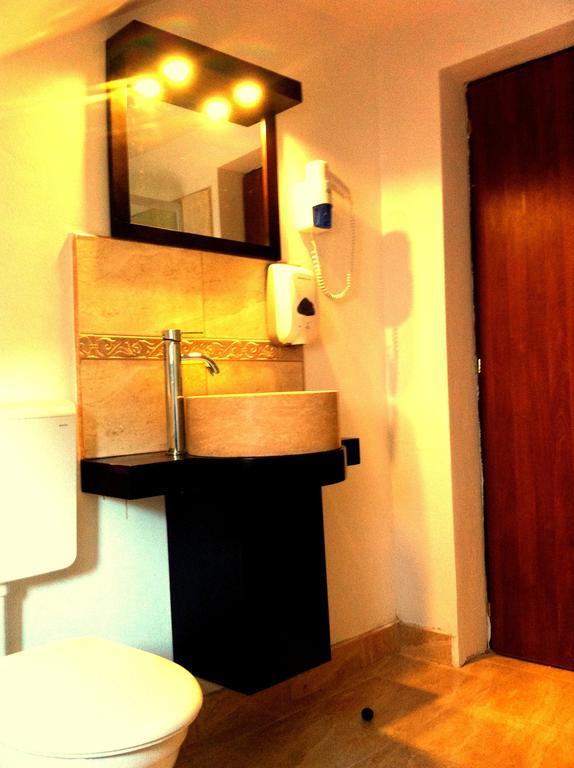 Chic City Rooms ซิวิโชอารา ห้อง รูปภาพ